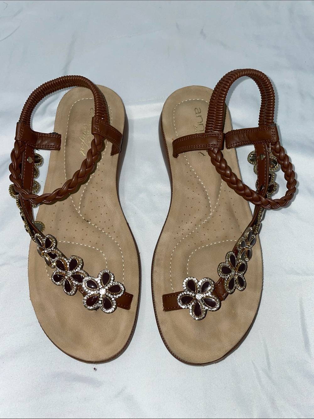ANNIE COMFORT FLOWER EMBELLISHED SANDALS FTL-07-231